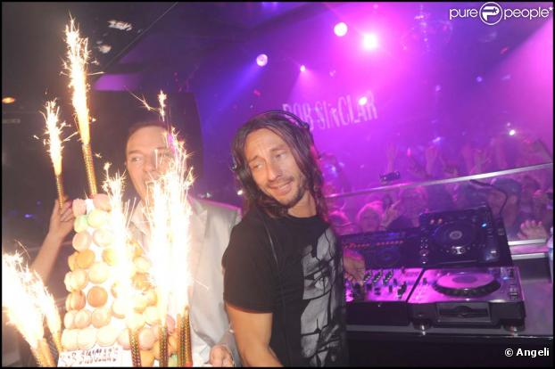 Bob Sinclar fête son 41e anniversaire au Queen à Paris, le 4 juin 2010 !