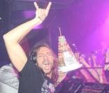 Bob Sinclar fête son 41e anniversaire au Queen à Paris, le 4 juin 2010 !