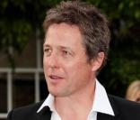 Hugh Grant lors du 5e gala de charité annuel organisé par la Raisa Gorbatchev Foundation, qui s'est tenu au Stud House d'Hampton Court Palace, au sud de Londres, le 5 juin 2010. 