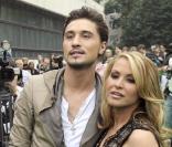 Anastacia et le chanteur russe Dima Bilan, avec qui elle interprète son nouveau single  Safety , arrivent à la soirée des Muz-TV Awards 2010, à Moscou, en Russie, vendredi 11 juin.