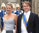 Samedi 19 juin 2010 : Le mariage de la princesse Victoria de Suède et de Daniel Westling, apothéose de leur conte de fées, a été béni par un incroyable cortège de royaux. Friso et Mabel des Pays-Bas. 