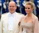 Samedi 19 juin 2010 : Le mariage de la princesse Victoria de Suède et de Daniel Westling, apothéose de leur conte de fées, a été béni par un incroyable cortège de royaux. Albert de Monaco et Charlene Wittstock. 