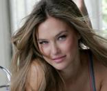 Bar Refaeli : vous en reprendrez bien une petite gorgée ?