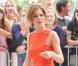 Cheryl Cole nous aura ravi avec sa jolie robe orange signée Versus divinement portée avec les sandales Bikki Pumps de chez Louboutin.