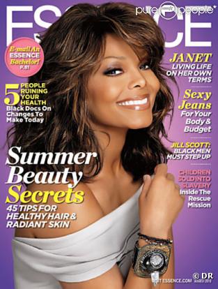 Janet Jackson en couverture de Essence Magazine du mois d'août 2010 