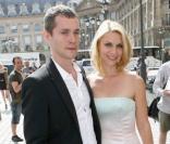 Claire Danes et Hugh Dancy se rendant au défilé Giorgio Armani à Paris, le 6 juillet 2010
