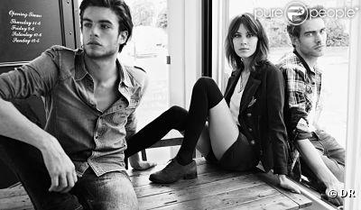 Alexa Chung dans la nouvelle campagne de pub pour la marque de denim Pepe Jeans