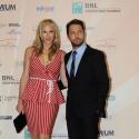 Jason Priestley : Sa sublime femme le suit au bout du monde pour le soutenir !
