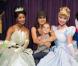 Salma Hayek : Découvrez sa craquante Valentina ravie au pays des princesses ! (réactualisé)