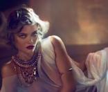 Mélanie Thierry pour Yves Saint Laurent<br />