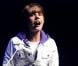 Justin Bieber se produit, mardi 20 juillet, sur la scène du Nokia Theatre de Los Angeles, devant plus de 7 000 fans.