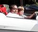 A bord de sa Lamborghini (offerte par P. Diddy pour ses 16 ans), Justin Bieber déambule dans les rues de Los Angeles avec son ami, le rappeur Sean Kingston.