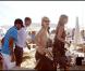 Paris Hilton et sa soeur Nicky se pavanent sur la plage de Pampelone, à Saint-Tropez, le 24 juillet 2010.