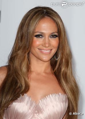 Jennifer Lopez lors de la soirée AmFar au Cap d'Antibes en mai 2010 