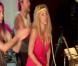 Shakira et son staff, juillet 2010