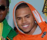 Sean Kingston (en vert), Chris Brown (en orange) et un ami
