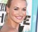 Yvonne Strahovski à l'occasion des Teen Choice Awards 2010, qui se sont tenus au Gibson Amphitheater d'Universal City, au nord de Los Angeles, en Californie, le 8 août 2010. 