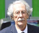 Jean Rochefort aux obsèques de Bruno Cremer, en l'église Saint-Thomas d'Aquin, dans le VIIe arrondissement de Paris, le 13 août 2010.