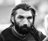 Le Mag 40, classement des sportifs les plus populaires par  L'Equipe Magazine , a rendu son verdict : Sébastien Chabal est 1er, devant Sébastien Loeb et Jeannie Longo. Certains footballeurs stars dégringolent (Henry, Anelka, Ribéry).
