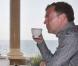 Bono rencontre Dmitri Medvedev à Stochi, Russie, le 24 août 2010
