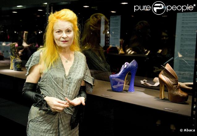 Vivienne Westwood lors d'une exposition de chaussures à Londres le 25 août