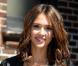 Jessica Alba sortant du plateau de l'émission  The Late Show With David Letterman  à New York, le 30 août 2010