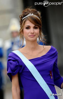 La reine Rania de Jordanie : A 40 ans, elle reste une beauté à l'élégance rare, qui apporte un souffle glamour au monde de la politique internationale.