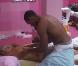 Senna fait un massage sensuel à sa chérie Amélie dans Secret Story 4