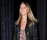 Nicky Hilton chaussée d'escarpins pointus totalement tendance et griffés Isabel Marant. 