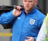 Wayne Rooney : Une prostituée de 21 ans affirme que la star anglaise du ballon rond l'a sollicitée à sept reprises en 2009, pendant la grossesse de sa femme Coleen.