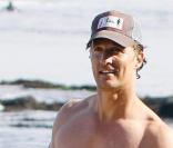 Matthew McConaughey, sa compagne Camila Alves et leur fils Levi sur la plage à Malibu