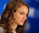 Natalie Portman juste ravissante lors de la conférence de presse de Black Swan , lors du Festival de Film de Toronto, au Canada, le 14 septembre 2010.