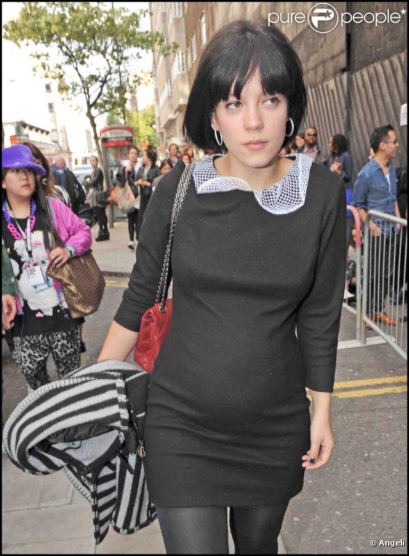 Lily Allen lors du défilé Henry Holland le 19 septembre 2010 à Londres