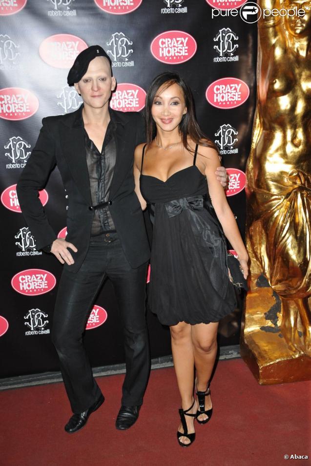 Ali Mahdavi et Katsuni au Crazy Horse pour découvrir le show de Clotilde Courau. 19/09/2010