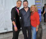 Elodie Gossuin, Eric Naulleau et Nicoletta à l'inauguration de l'événement Coeur de Vies, à Paris, le 22 septembre 2010.