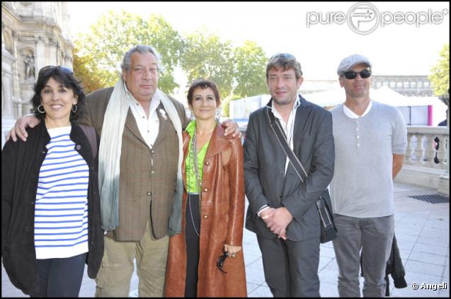 Isabelle Alonso, Jean-Claude Dreyfus, Caroline Loeb et Laurent Baffie à l'inauguration de l'événement Coeur de Vies, à Paris, le 22 septembre 2010.