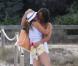 Arantxa Sanchez : Baiser hollywoodien sur plage de rêve pour la maman poule !
