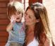  Brooke Burke et David Charvet, leur fille Heaven Rain et leur fils Shaya à la sortie du restaurant Toscana à Brentwood le 29 septembre 2010 