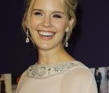 Maggie Grace a été recrutée pour interpréter l'un des membres du clan Denali, dans Twilight - Chapitre 4 : Révélation.