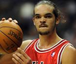 Après un été d'âpres négociations, Joakim Noah a trouvé un accord avec les Chicago Bulls en début d'automne : une prolongation de contrat de 5 ans pour près de 60 millions de dollars.