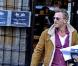Daniel Craig : Devenu journaliste, il passe inaperçu dans la rue !