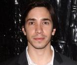 Justin Long à l'occasion de l'avant-première de  Conviction , au Samuel Goldwyn Theatre de Beverly Hills, le 5 octobre 2010. 