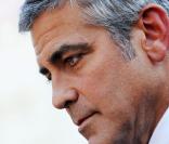 George Clooney quittant la Maison Blanche à Washington après avoir rencontré le président Barack Obama pour discuter de la situation au Soudan, le 12 octobre 2010