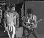 Keith Richards et Mick Jagger en 1982 en concert à l'hippodrome d'Auteuil 