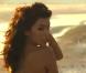 Quand Eva Longoria dévoile sa plastique ambrée sur le sable...