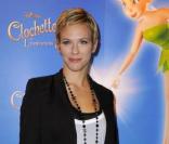 Lorie lors de l'avant-première de Clochette, l'expédition féérique