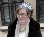Susan Boyle à la sortie de la BBC à Londres, le 4 novembre 2010