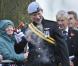 Le prince Harry inaugurait le 8 novembre 2010 un mémorial en hommage aux soldats britanniques tombés en Afghanistan, à Lydiard Park. Bouleversé en rendant hommage à un ami, il a en revanche éclaté de rire lorsque son klaxon a raté son effet !