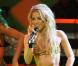 Shakira se produit sur le plateau de l'émission allemande  X Factor , à Cologne, mardi 9 novembre.