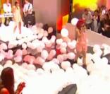Capture d'écran de l'émission Le Grand journal du mercredi 10 novembre avec Rihanna.